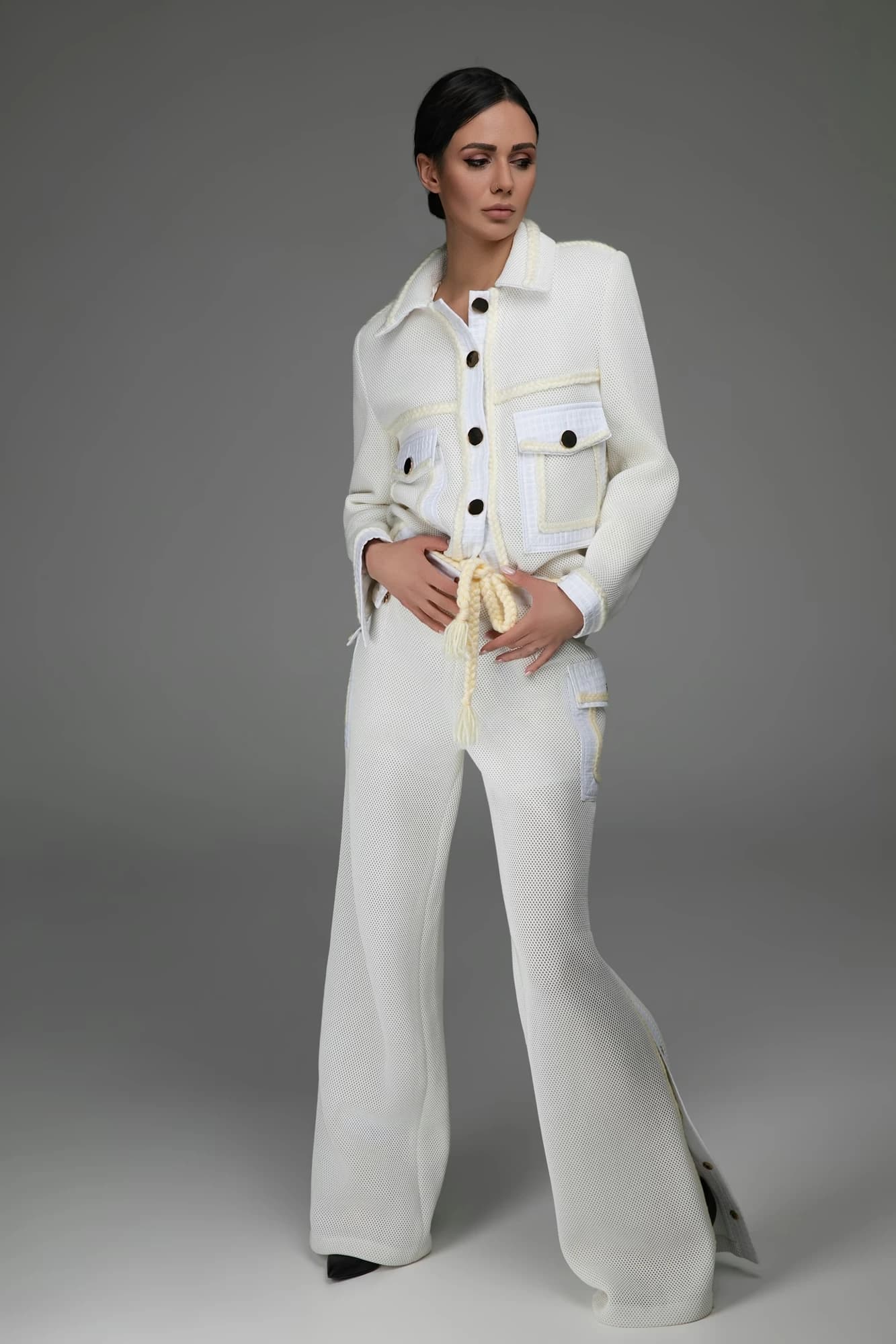 Giacca strutturata color latte con bottoni